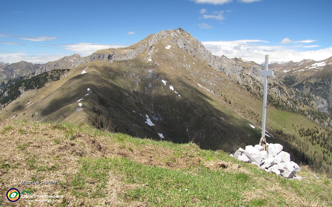 40 Vetta del Pizzo Badile....JPG